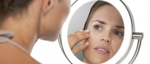 Les 6 Meilleurs Miroirs de Maquillage Éclairants pour Perfectionner Votre Routine de Beauté