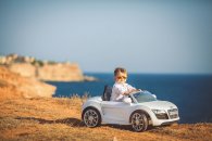 Les 9 voitures électriques les plus sympa à offrir à vos enfants (6V et 12V)